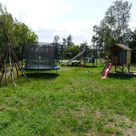 Grosse Mit Garten - 10 Minuten Von Templin